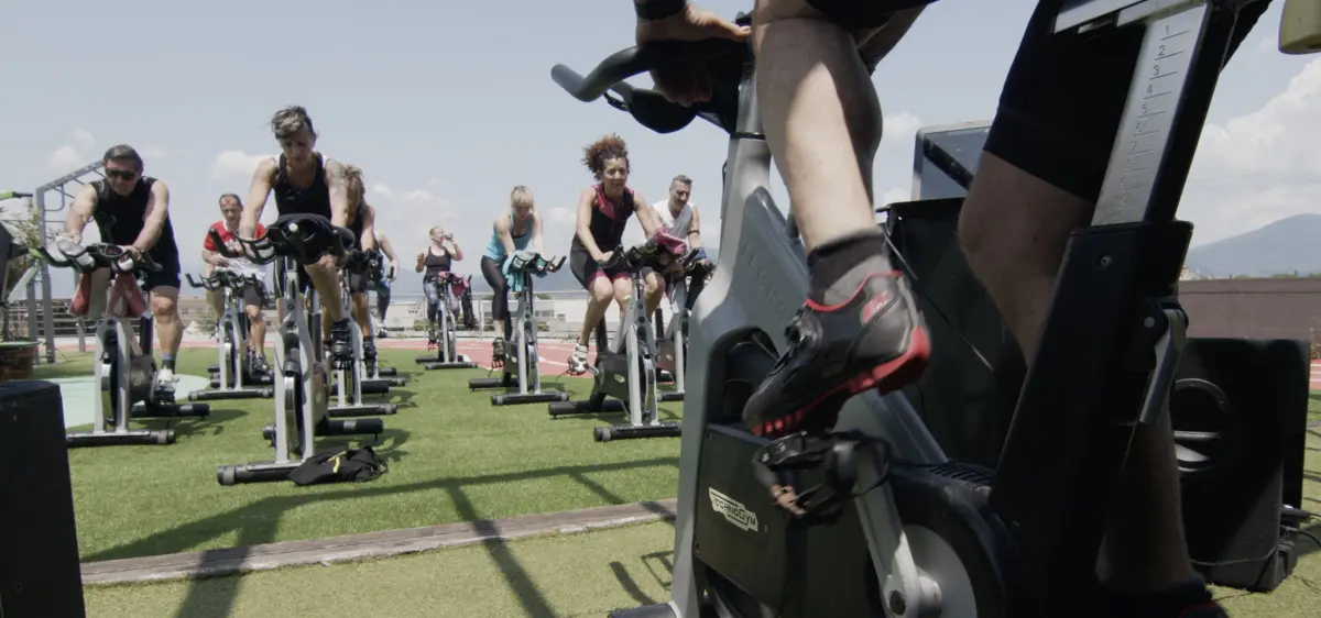 Lezione di cycling all’aperto, sulla terrazza di Hidron