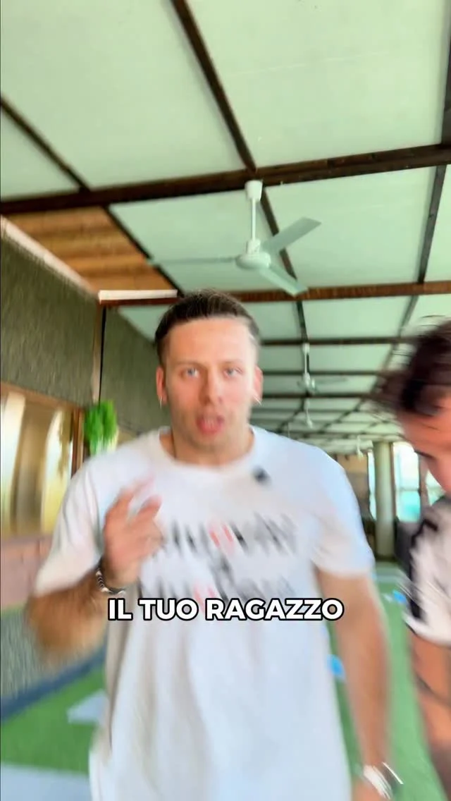 Se la postura del tuo ragazzo è visibilmente peggiorata nelle ultime 24 ore, c’è solo una cosa da fare: iscriverlo ai corsi Postural di Hidron. 👇

Il nostro obiettivo?
✅ Eliminare le tensioni muscolari
✅ Migliorare la mobilità della colonna
✅ Raddrizzare anche le situazioni più... “critiche”

(Scherzi a parte e senza rancore: a Hidron alleniamo la postura e ci prendiamo cura delle persone! Siete i benvenuti anche voi amici bianconeri! 🤍🖤)

COMMENTA CON 🍐🍐 E TAGGA L’AMICO CHE HA BISOGNO DEI CORSI POSTURAL 

📍 HIDRON, Via di Gramignano, Campi Bisenzio (FI)