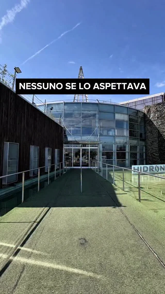 Sì, lo ammettiamo: le nostre promo a ingressi creano una certa urgenza... ma forse stiamo esagerando! 😂

Non c’è bisogno di sfondare la Hall per rimettersi in forma: da oggi puoi assicurarti la tua estate con la massima flessibilità!

Tornano i PACCHETTI INGRESSI HIDRON:
✅ 20, 50 o 100 ingressi da usare come vuoi.
✅ DIVIDILI CON CHI VUOI: Uno lo prendi, in due lo usate!
✅ Zero vincoli annuali, solo i risultati che cerchi.
✅ Bonus: fino a 30 giorni di blocco ferie inclusi! 🏝️

Fai come il nostro amico nel video (magari entrando a piedi, senza il camion): vieni in struttura o blocca la promo online prima che scada! ⏳