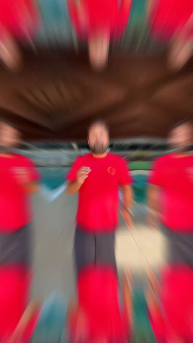 Alla Scuola Nuoto Hidron ogni bambino cresce in acqua un passo alla volta: 8 livelli progressivi, gioco, tecnica, nuovi traguardi… e qualche medaglietta da conquistare lungo il percorso. 🏅💦

Dalle prime bracciate fino ai 4 stili, impariamo divertendoci e diventando sempre più sicuri e autonomi in acqua.

E mamma e papà, ricordatevelo: imparare a nuotare non serve solo a diventare più bravi in piscina. Serve a diventare più sicuri in acqua. 💙